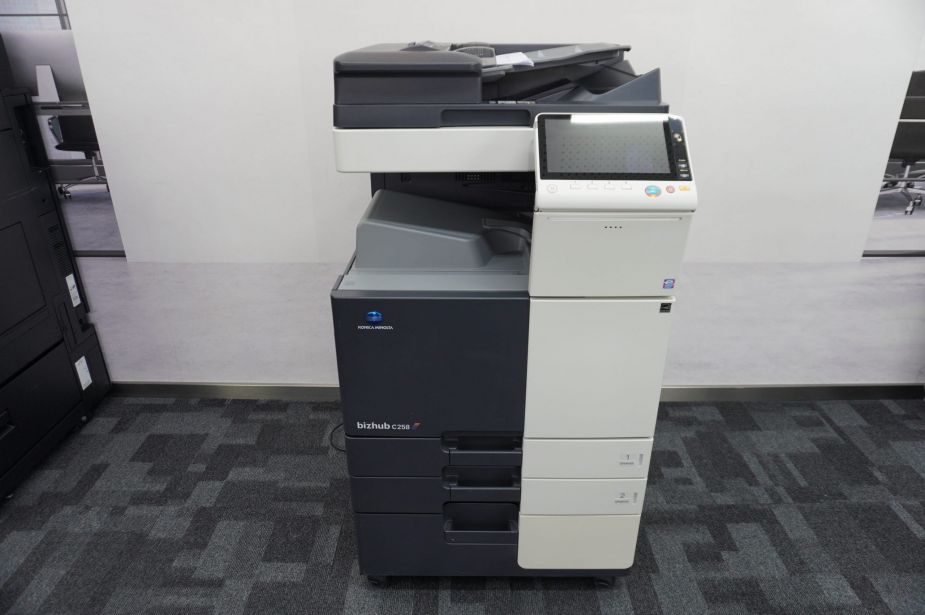 Konica Minolta Bizhub C258 DIN A3/A4 Farblaserdrucker Kopierer Laserdrucker mit Dual-Scanner und 2 Kassetten! Nur 55.800 Seiten!