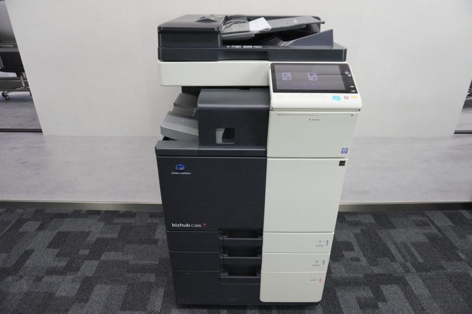 Konica Minolta Bizhub C368 MFP Farblaserdrucker Scanner Kopierer A3 mit 2 Kass. Großraummagazin und internem Finisher