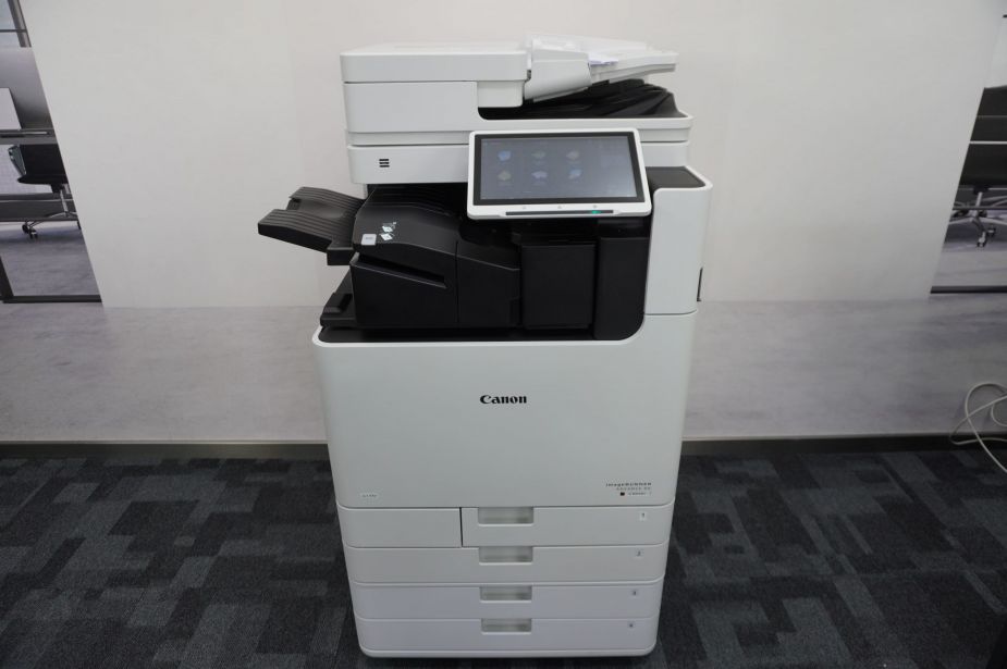 CANON IR Advance DX C5840 A3/A4 DUAL-ADF Kopierer Scanner Netzwerkdrucker mit 4 Kassetten Finisher!