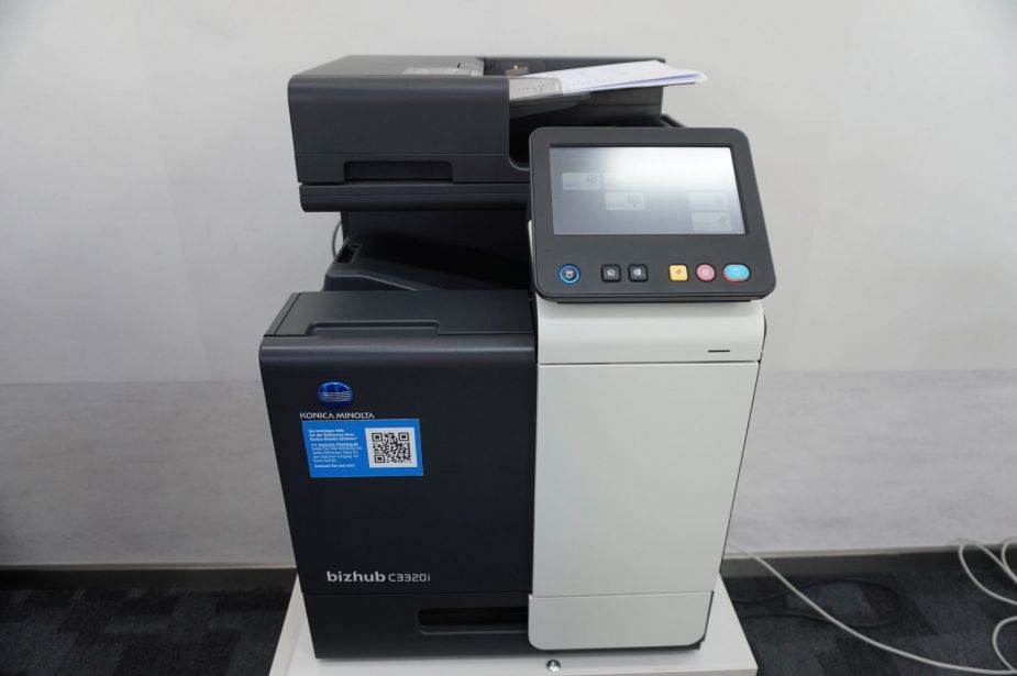 Konica Minolta Bizhub C3320i A4 Farblaserdrucker Kopierer Netzwerkdrucker mit 1 Kassette und DUAL-Scan! Nur 4.200 Seiten!