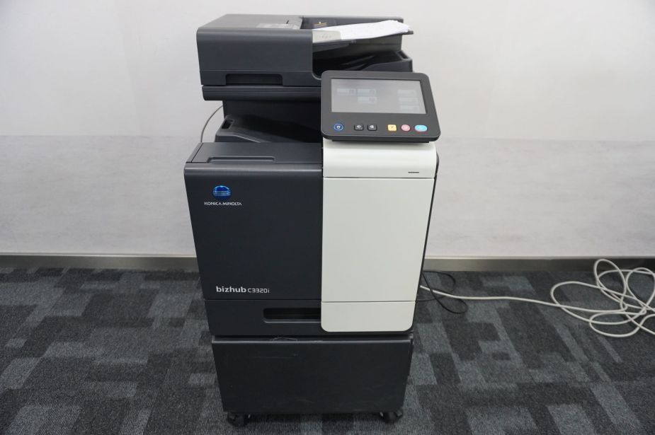 Konica Minolta Bizhub C3320i A4 Farblaserdrucker Kopierer Netzwerkdrucker mit 1 Kassette und DUAL-Scan! Nur 12.000 Seiten!