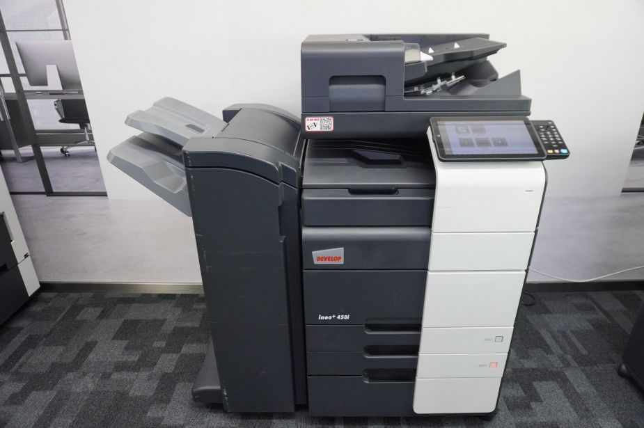 Develop Ineo +450i (Bizhub C450i) DIN A3/A4 Farbkopierer Netzwerk-Laserdrucker mit Finisher DUAL-Scan und 4 Kassetten!